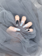 Galactic Rebellion: Metallic Press-on Nails with Silver Star Instant Mani