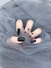 Understated Noir: Chic Black Marbling Press-on Nails Instant Manicure AU