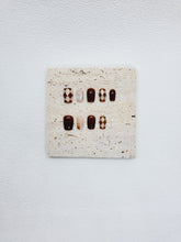 Vanilla Mocha Delight: Short Brown Diamond Pattern Nails Instant Mani AU