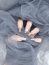 Pearlized Glamour: Luxe wedding Press on nails Salon-quality Mani AU