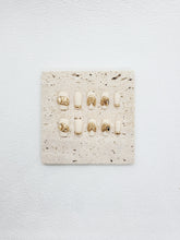 Gilded Muse: Classic White Press-on Nails with Unique Gold Design Instant Mani