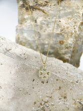 Radiant Spinning Four Leaf Clover Necklace: 925 Sterling Silver 18K Gold, cubic zirconia, Trendy Unique Design