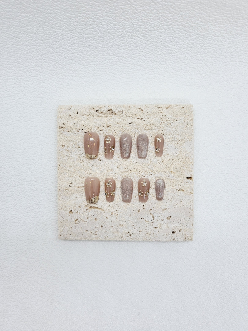 Champagne Elegance: Nude Golden Short Press-on Nails Instant Manicure AU