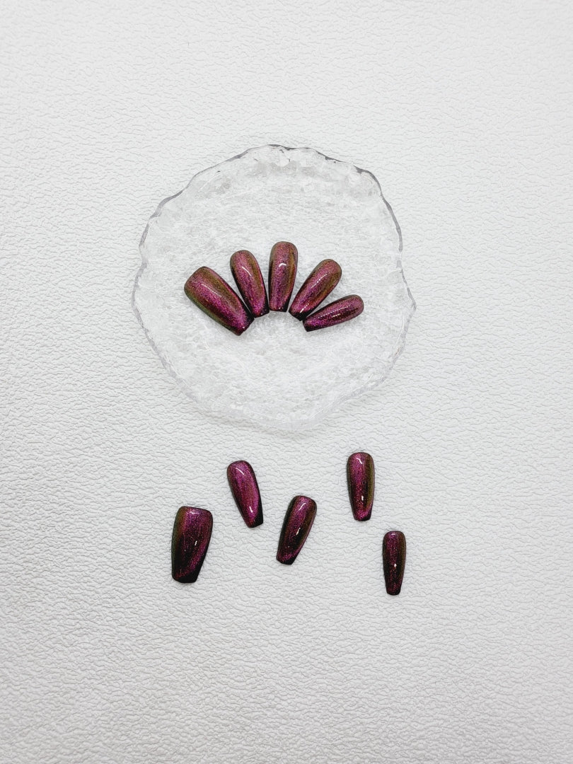Aurora Nebula: Long Magnetic cat eye Press on Nails Instant