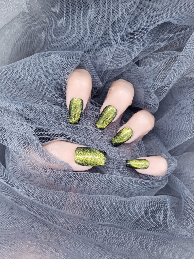 Cosmic Rainforest: Green Magnetic Press on Nails Instant Manicure AU