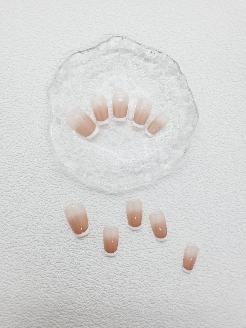Effortless Grace: French style Press on Nails Instant Manicure AU