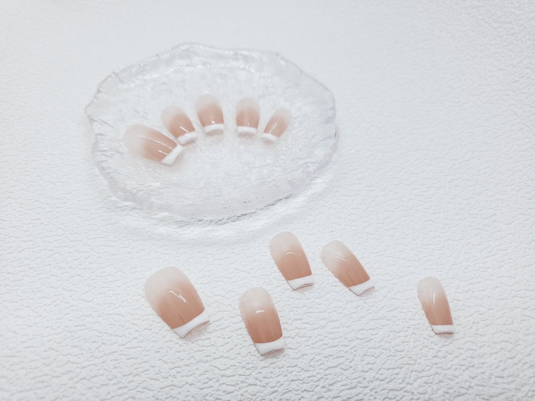 Effortless Grace: French style Press on Nails Instant Manicure AU