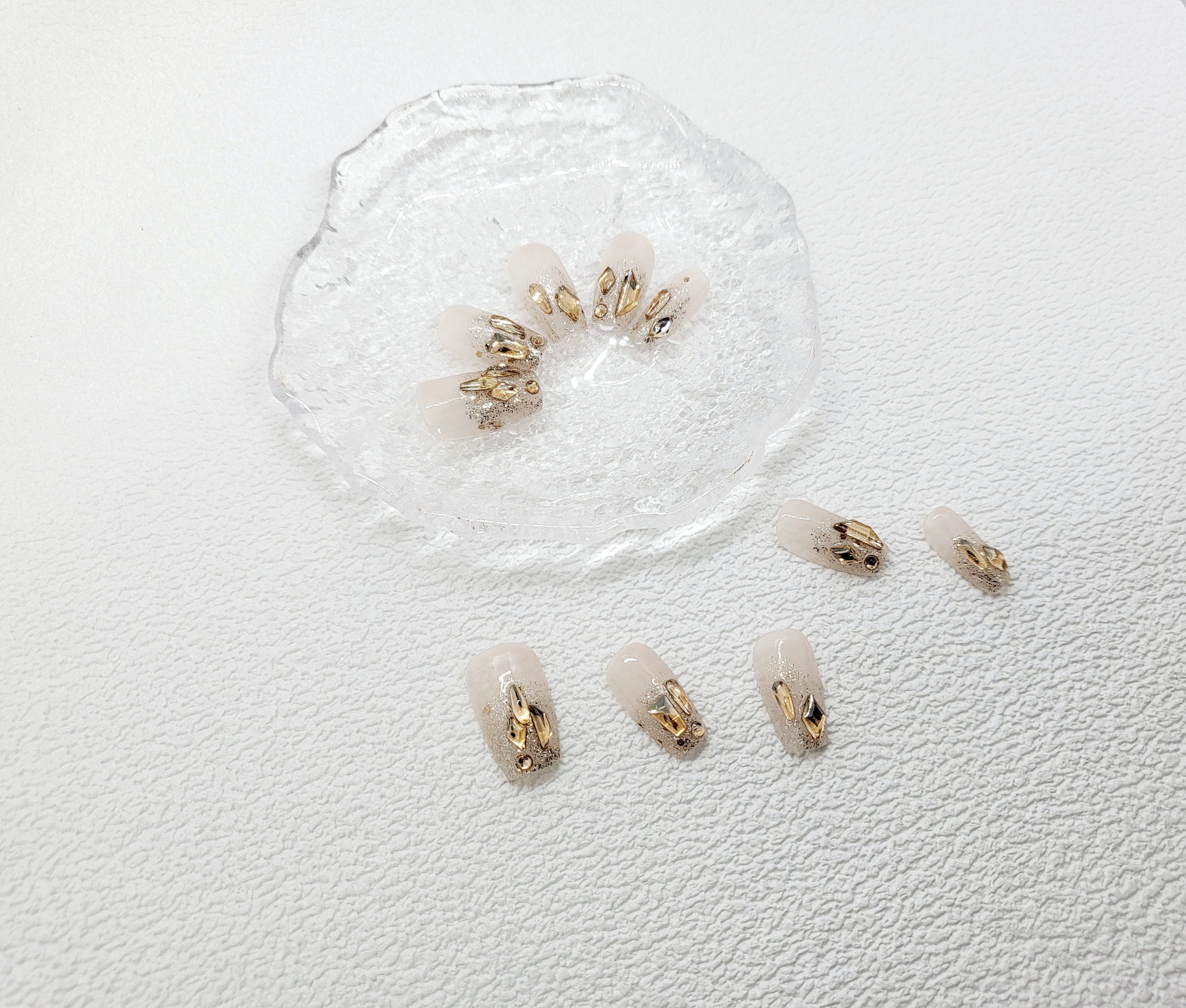 Champagne Glamour: Shimmer gold crystal Press on Nails Instant Mani AU