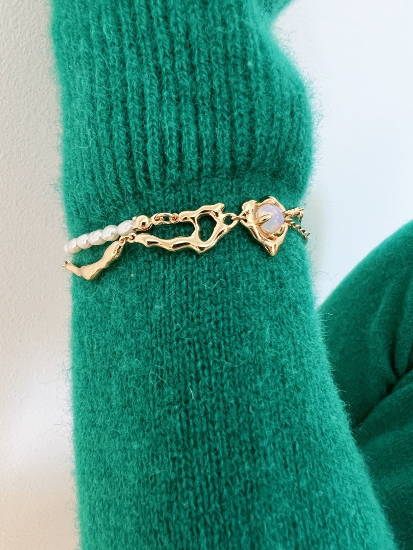 Golden Aura Heart Bracelet: 925 Sterling Silver 18K Vintage Gold, Fresh water pearls, Heart, Elegance for Wedding