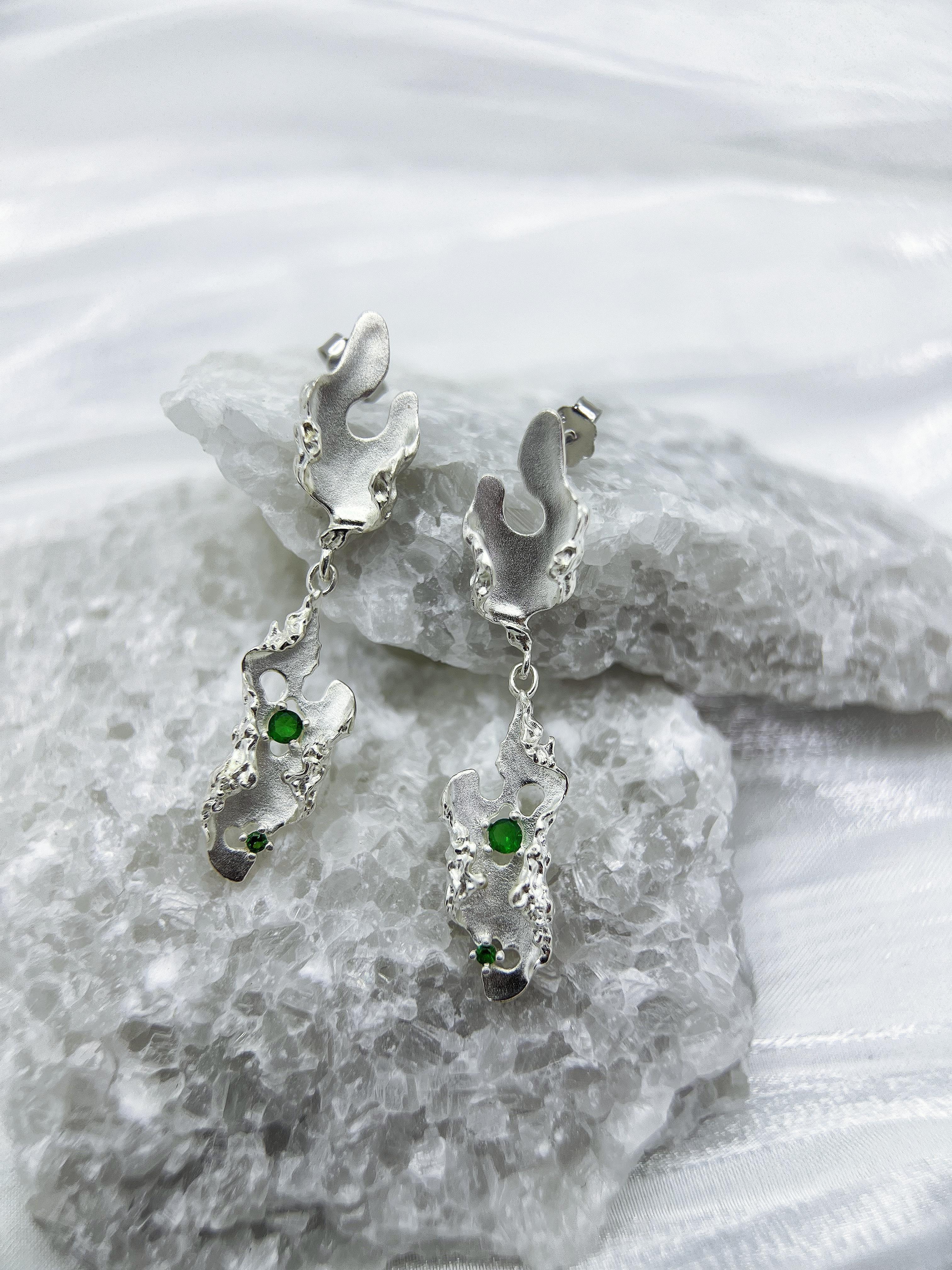 Infinite Charm Silver Leaf Cascade Earrings: 925 Sterling Silver, Green Cubic Zirconia, Elegant Bridal Look 