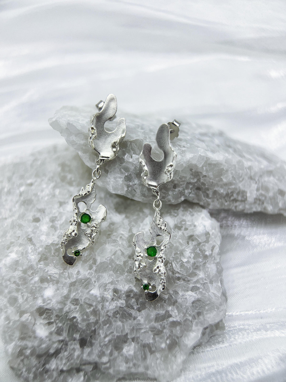 Infinite Charm Silver Leaf Cascade Earrings: 925 Sterling Silver, Green Cubic Zirconia, Elegant Bridal Look 