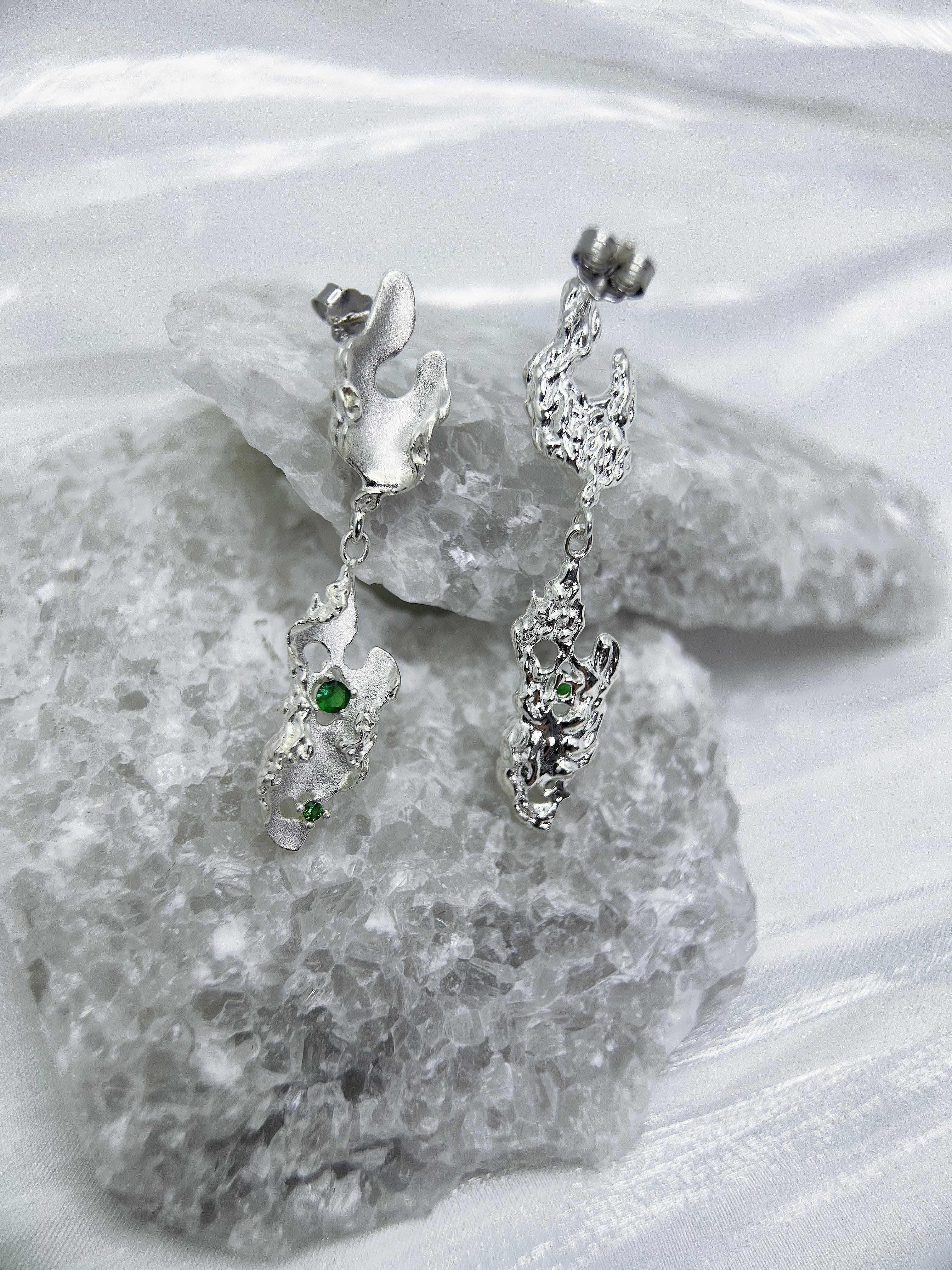 Infinite Charm Silver Leaf Cascade Earrings: 925 Sterling Silver, Green Cubic Zirconia, Elegant Bridal Look 