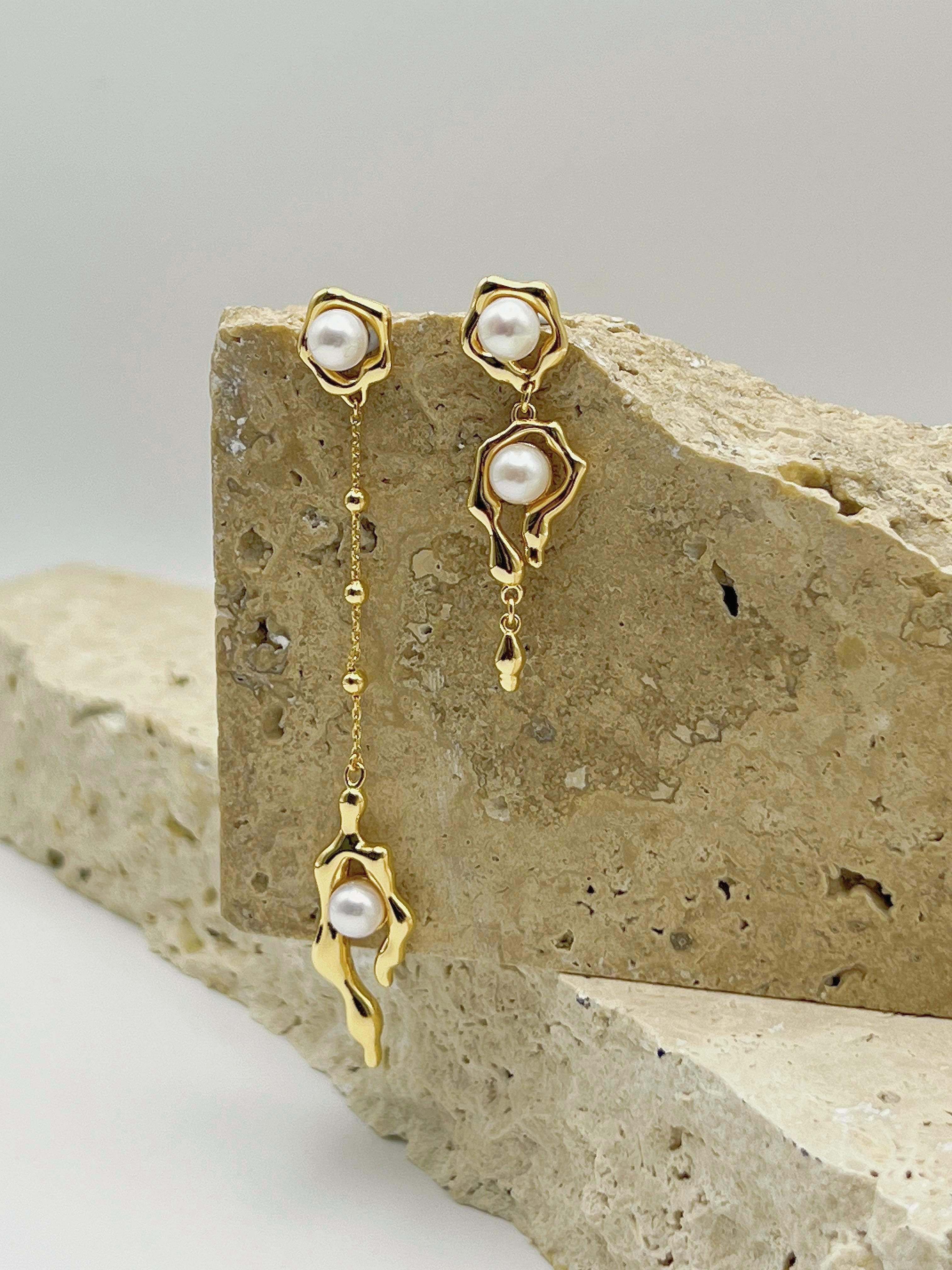 Timeless Grace Pearl Cascade Earrings: 925 Sterling Silver 18K Vintage Gold Fresh water pearls, Unique Elegance 
